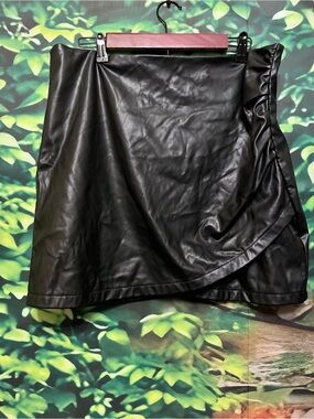 SHEIN Black Faux Leather Wrap-Style Mini Skirt